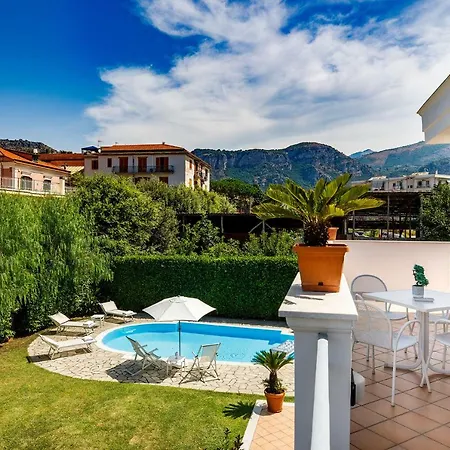 - Lia * Sant'Agnello